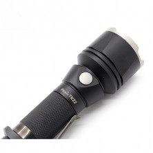 Тактичний ліхтар Fenix TK22, чорний