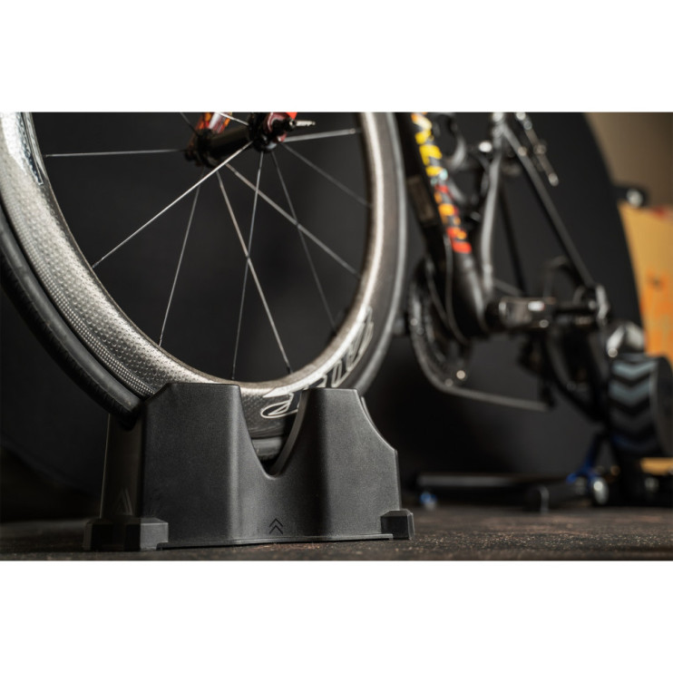 Блок тренажерный для помещений под велосипед KOM Cycling TB01, черный  